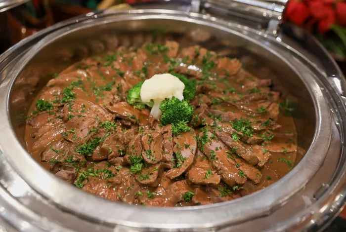 Thực đơn mà đội tuyển U22 Việt Nam dùng khá đa dạng với đầy đủ dưỡng chất cho các vận động viên hoạt động với cường độ cao.