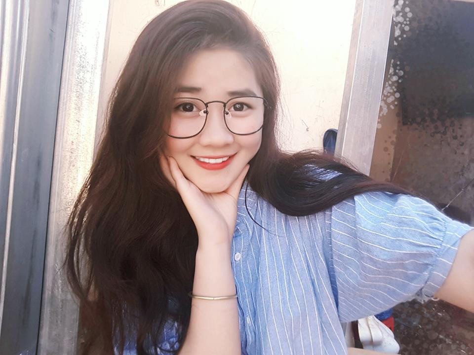 Từ khi quyết định cưới cho đến khi có đám cưới đầu tiên diễn ra tại quê nhà Thảo Phạm chỉ vỏn vẹn 3 tháng. Mọi thứ đều được ông xã chuẩn bị đầy đủ và chu toàn khiến cô nàng cảm thấy mình đã chọn đúng người.