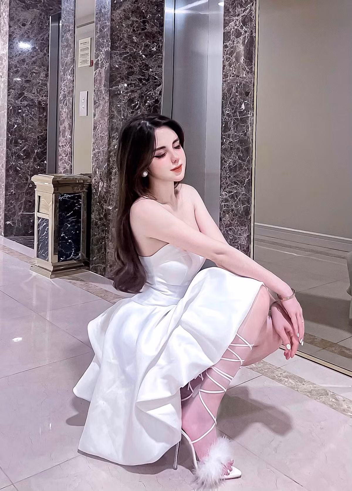 Mỗi lần "lên sóng'' là Linh My lại khiến mọi người xuýt xoa trước sắc vóc chuẩn không cần chỉnh.