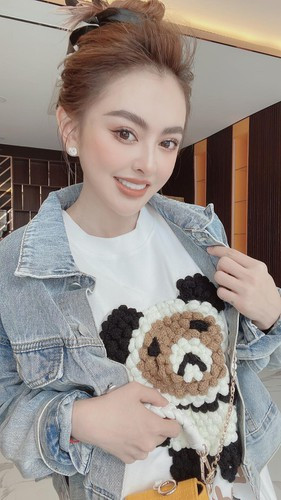 Tuy nhiên, nhiều netizen follow Trang Nemo trên TikTok đã để lại bình luận cho biết đây là clip được quay từ trước khi xảy ra lùm xùm xô xát của cô nàng.