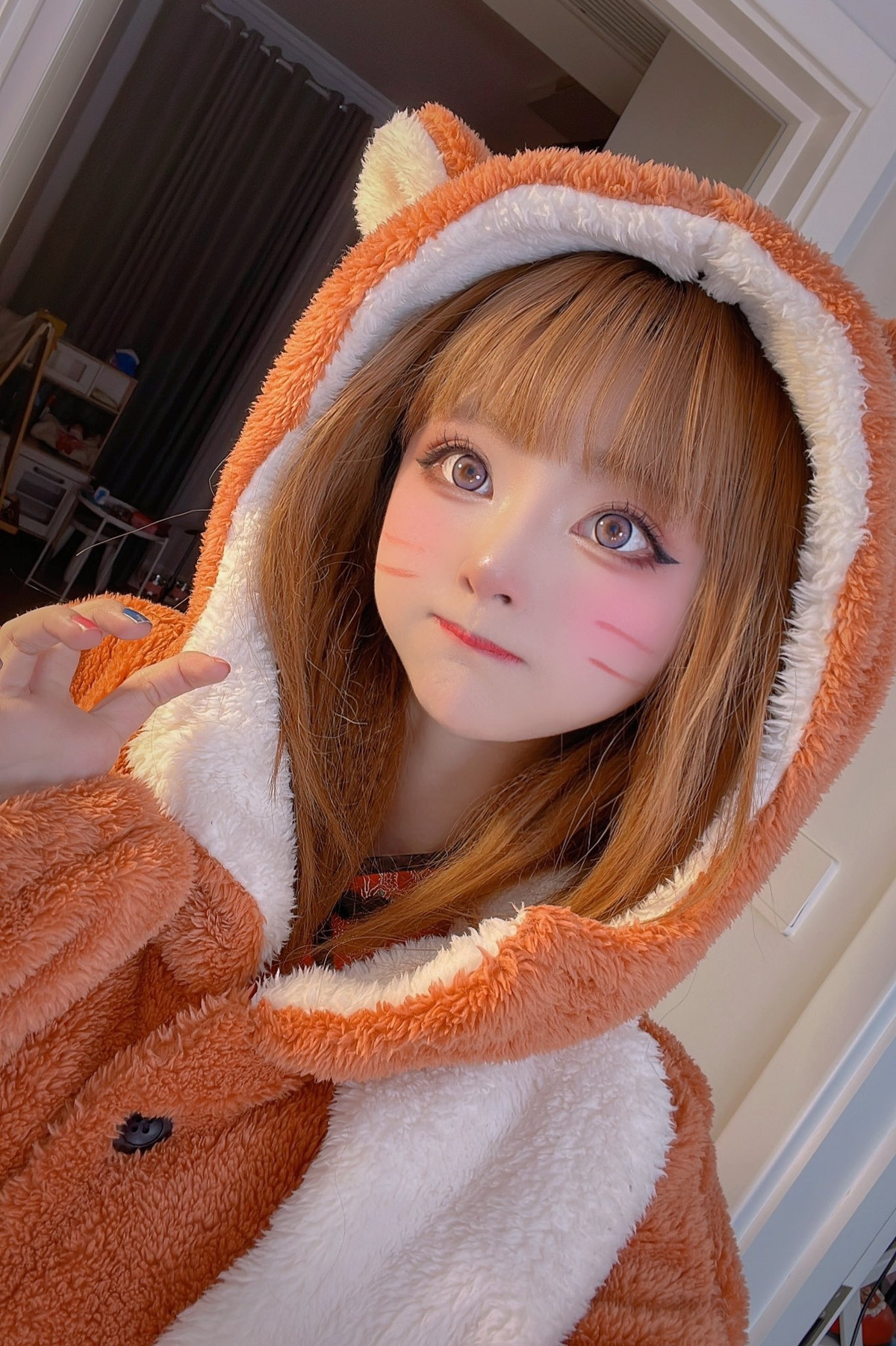 Những đặc điểm nổi trội nhất của các nhân vật đều được Tiểu Nhu tái hiện kỹ lưỡng: từ đôi mắt to, má hồng ửng lấp lánh và cả trang phục của các nhân vật đều nhìn vô cùng thực tế mà cũng giống nguyên tác tới khó tin.