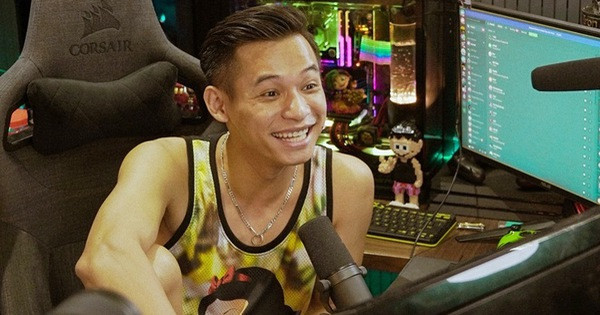 Với những ai theo dõi Độ Mixi lâu năm, chắc hẳn thường xuyên thấy anh chàng hoạt động từ thiện rất có tổ chức, mọi chi phí đều được công khai khiến cho người hâm mộ vô cùng tin tưởng.