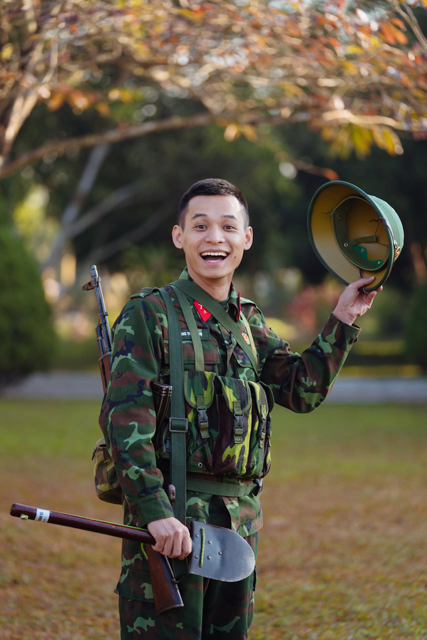 Cụ thể, Độ Mixi đã đại diện cho toàn bộ "tộc" của mình để xây dựng điểm trường mầm non và trường tiểu học trong chương trình thiện nguyện Góp gạch xây trường.