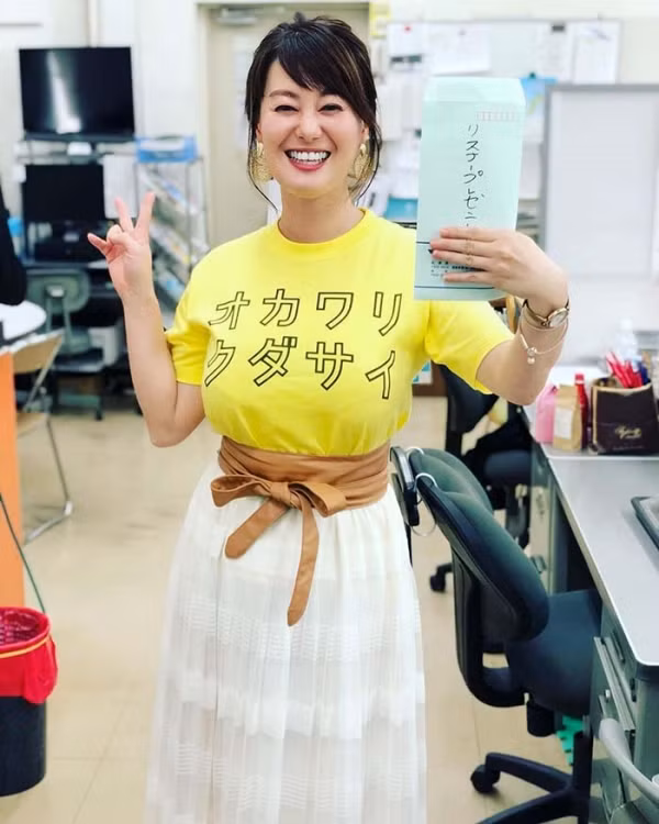 Năm 2008, Chika Takenaka được tuyển làm MC của đài NHK ở Okinawa, Nhật Bản, sau được phân về dẫn chương trình của kênh Morning News.