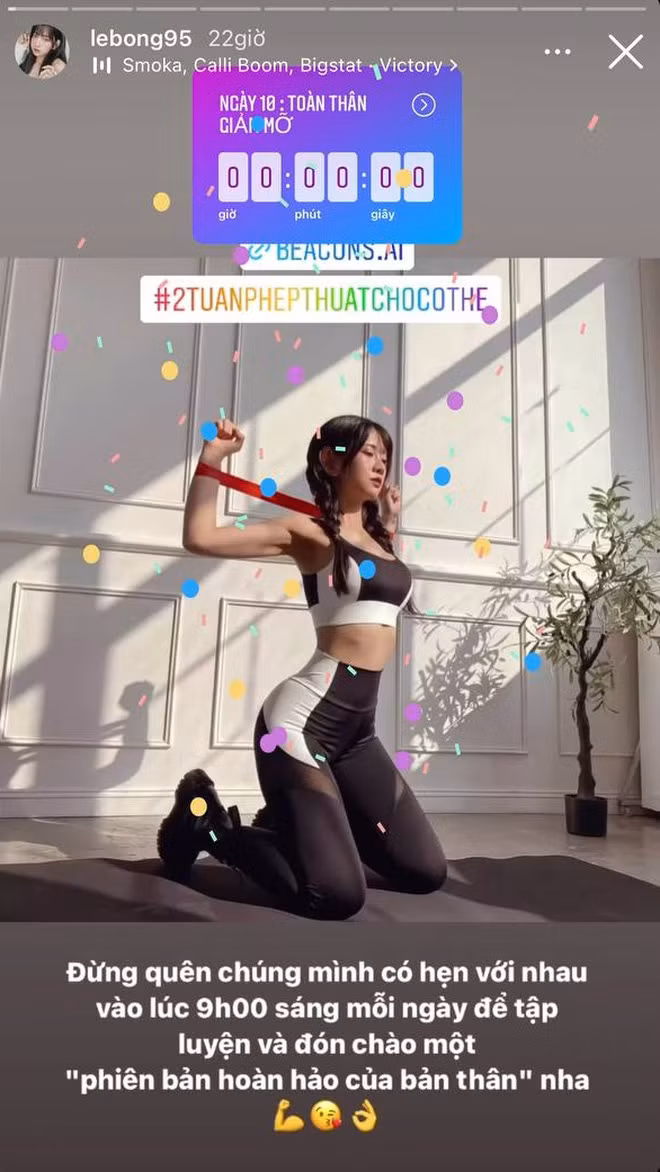 Dù sáng vừa tập tành bài giảm mỡ cơ thể toát cả mồ hôi, thế nhưng đến tối Lê Bống lại đăng tải tấm ảnh nhờ vào sức mạnh "bóp méo vạn vật" của các app chỉnh ảnh để có đùi thon gọn.