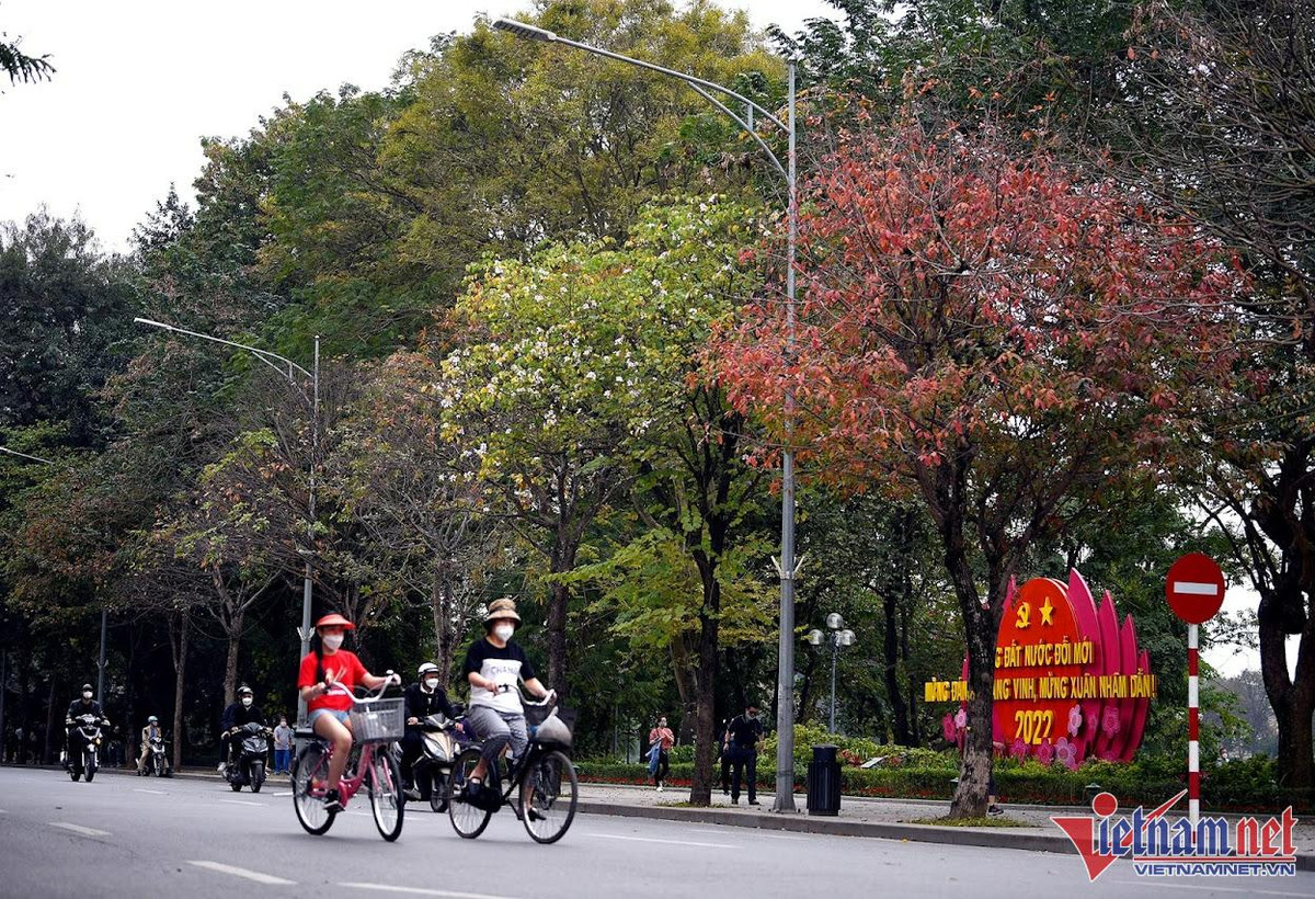 Du bao thoi tiet 4/5: Ha Noi nang diu, TP HCM co mua to