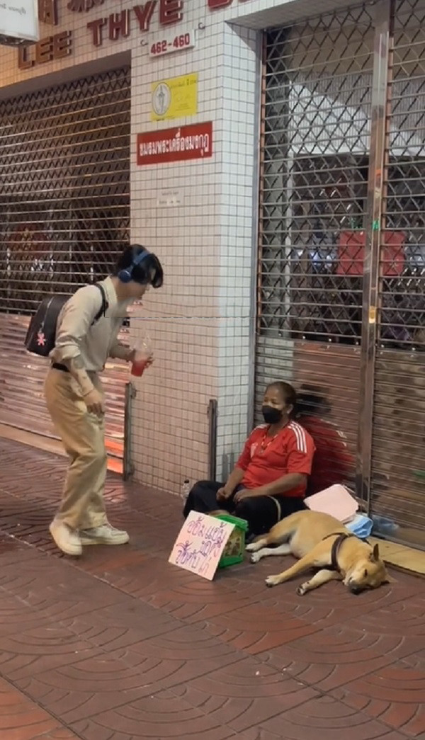 Tuy nhiên dù đã xin cơ hội sửa sai nhưng những clip mới nhất của Nờ Ô Nô vẫn không được khán giả ủng hộ. Anh chàng vẫn sử dụng nhiều nội dung bị chỉ trích.