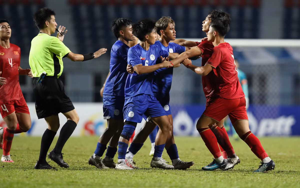 Thang nhe Philippines, U23 Viet Nam co mat tai ban ket U23 DNA