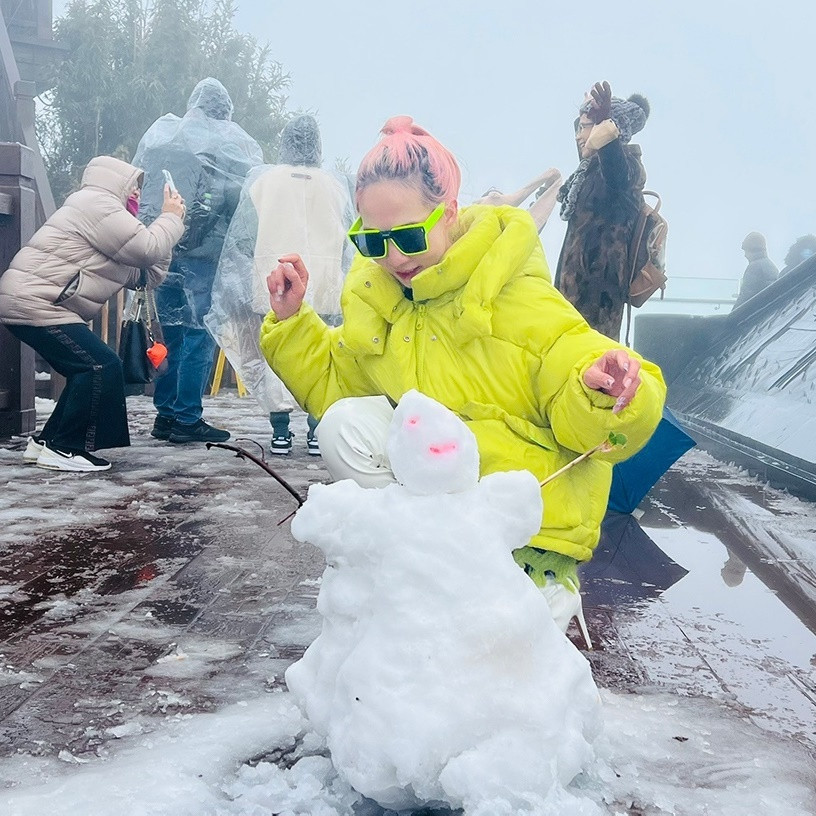 Theo dự báo, du khách đến Lào Cai du lịch năm mới khả năng cao sẽ tiếp tục được thấy tuyết rơi.