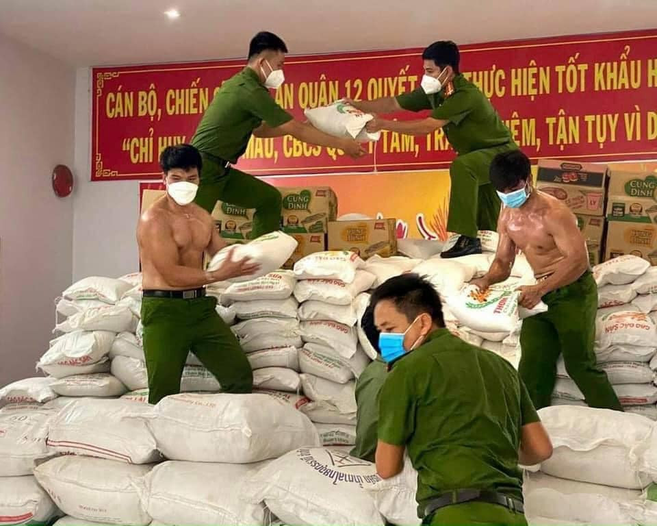 Không hổ danh lực lượng công an nhân dân, đảm bảo an ninh, nhìn vào là thấy cả một "bầu trời" an tâm.