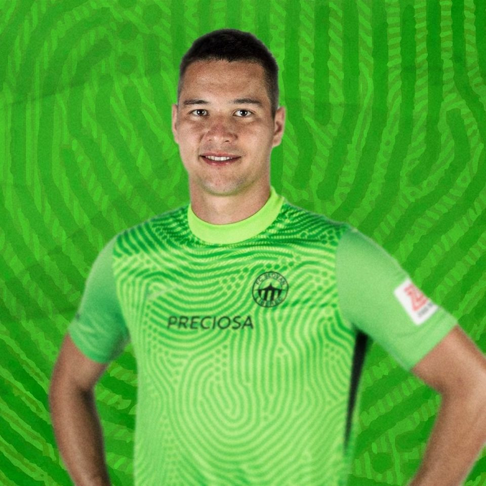 Hồi giữa tháng 8, Filip Nguyễn khẳng định chỉ còn một bước nữa để hoàn tất thủ tục, đó là phải có mặt ở Việt Nam để xin thẻ thường trú.