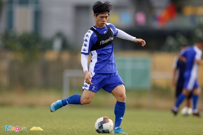 Mặc dù dự bị khá nhiều ở Bỉ nhưng đẳng cấp của Công Phượng là điều không cần bàn cãi. Không có gì bất ngờ nếu Công Phượng thi đấu thăng hoa ở mùa bóng 2020, bởi phong độ là nhất thời, còn đẳng cấp là mãi mãi. Ảnh: Zing