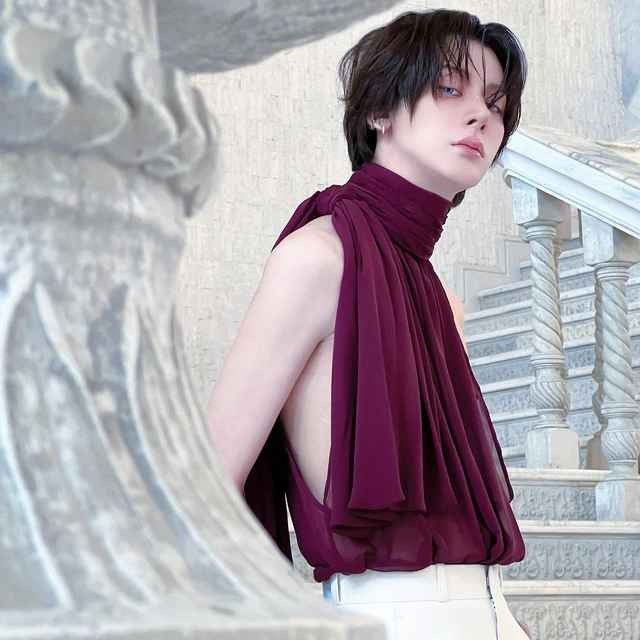 Thời gian trôi nhanh như gió thổi, chớp mắt một cái đã gần chục năm kể từ lúc Wongsathorn Varachartkul khuynh đảo MXH. Hiện tại, cả cuộc sống lẫn ngoại hình của nam tiếp viên hàng không đã thay đổi rất nhiều.