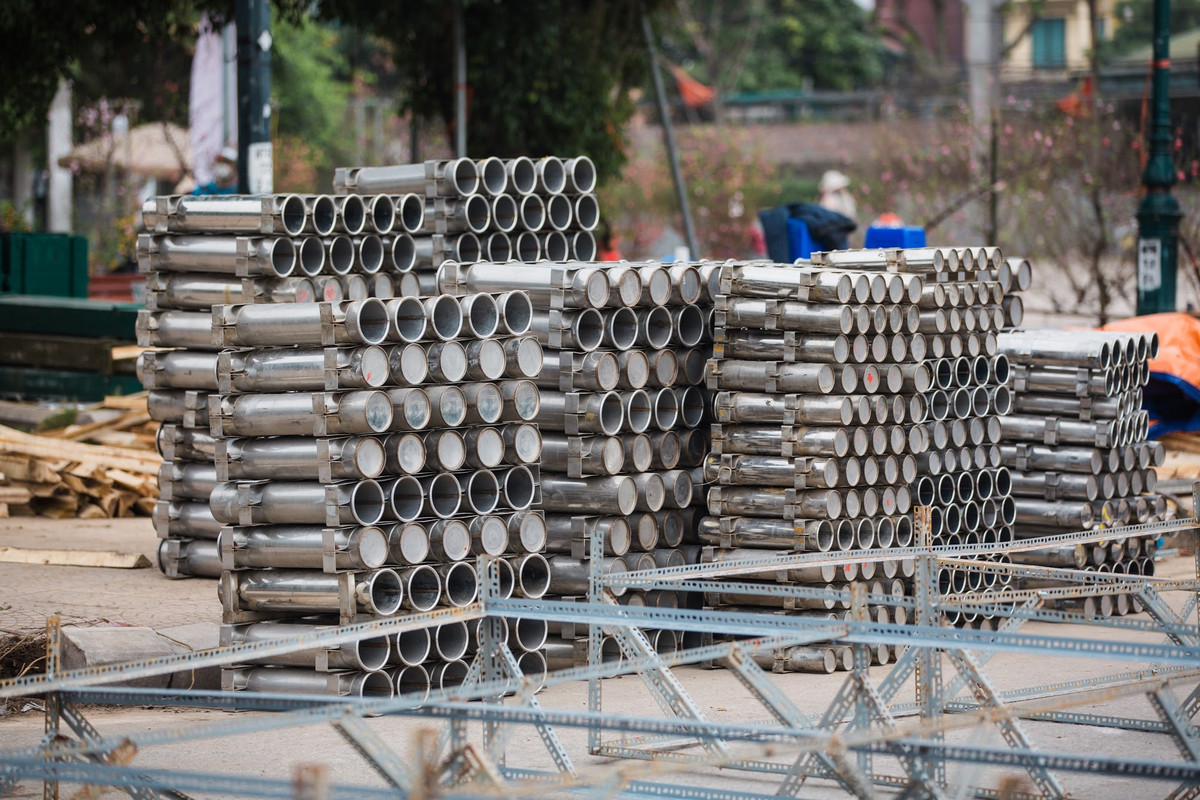 Tất cả các dàn pháo từ tầm thấp, trung, cao được các chiến sĩ lắm đặt rất cẩn thận trước giờ khai hỏa.