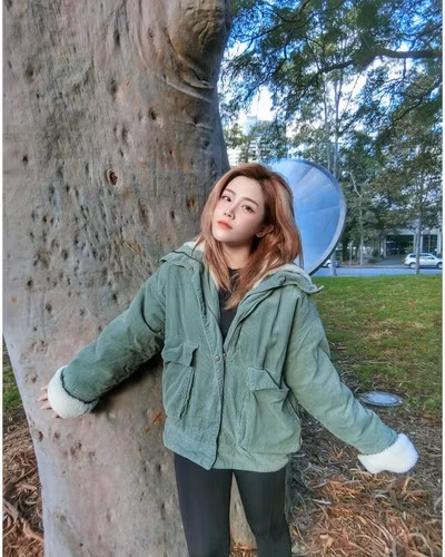 Từ đó đến nay, Ông Thoại Liên tiếp tục duy trì cuộc sống kín đáo, chỉ đăng tải những khoảnh khắc của bản thân và gia đình.