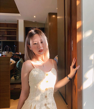 Thảo Trinh - nữ rich kid RMIT cũng là một trong số những cái tên đã vô tình tiết lộ khả năng "lật mặt" phong cách của mình thời gian gần đây.