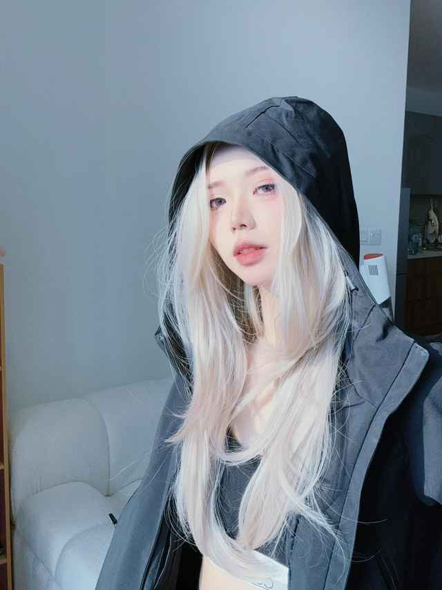 Lần gần nhất, nữ coser biến hình thành nhân vật Feixiao trong tựa game Honkai: Star Rail. Remind đã thành công thu hút được lượng tương tác lớn với hình ảnh mới xinh đẹp, đáng yêu.