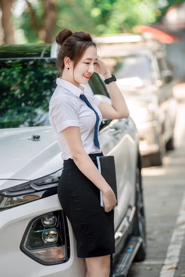 Với quan điểm của Hà Thị Duyên, thời trang là để làm tôn thêm vẻ đẹp của con người, giúp mình tự tin hơn và để người đối diện với mình có cái nhìn đầy thiện cảm.