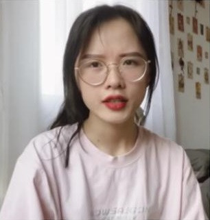 Bỏ đi lớp filter này, nhiều người cảm nhận được nhan sắc của Ming Ming ở mức khá nhưng chưa sắc sảo bằng việc áp dụng phần mềm chỉnh sửa ảnh.