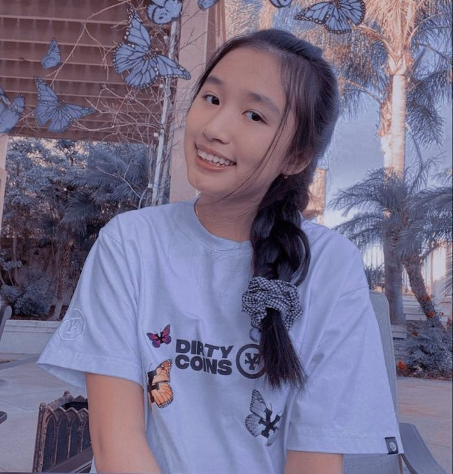 Nổi lên với biệt danh "city girl chính hiệu", Jenny Huỳnh sinh ra trong gia đình vô cùng điều kiện.