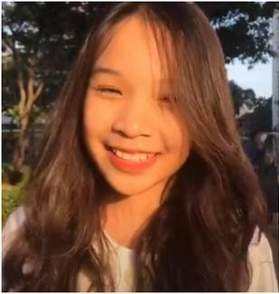 Dù có filter thì rạng rỡ hơn nhưng Thiên Thư Amy cũng cân đẹp camera thường với mọi góc độ.