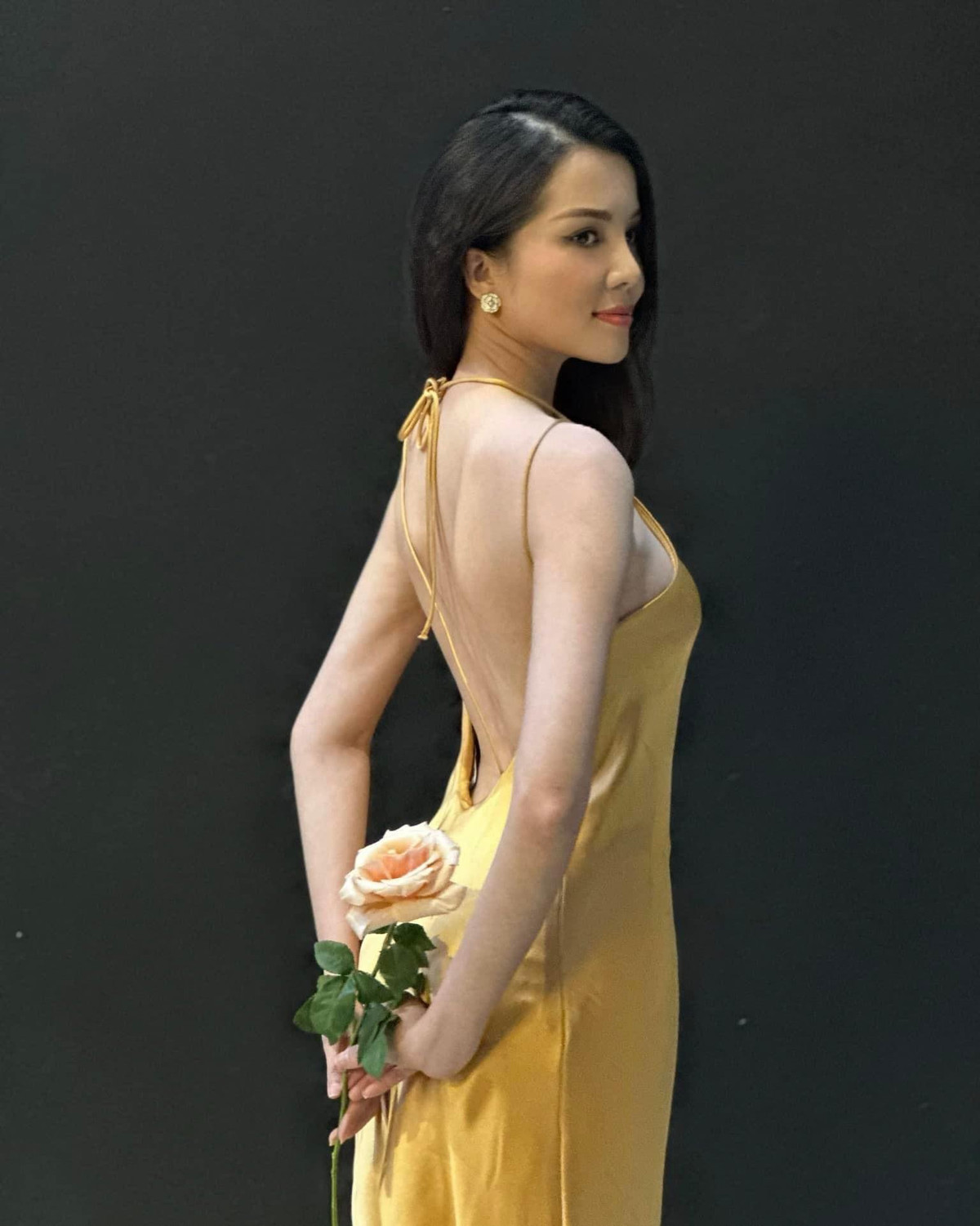 Bên cạnh việc tham gia các hoạt động showbiz, văn hóa, Thúy Vi vẫn duy trì công việc giảng dạy tại trường Đại học Tây Đô.