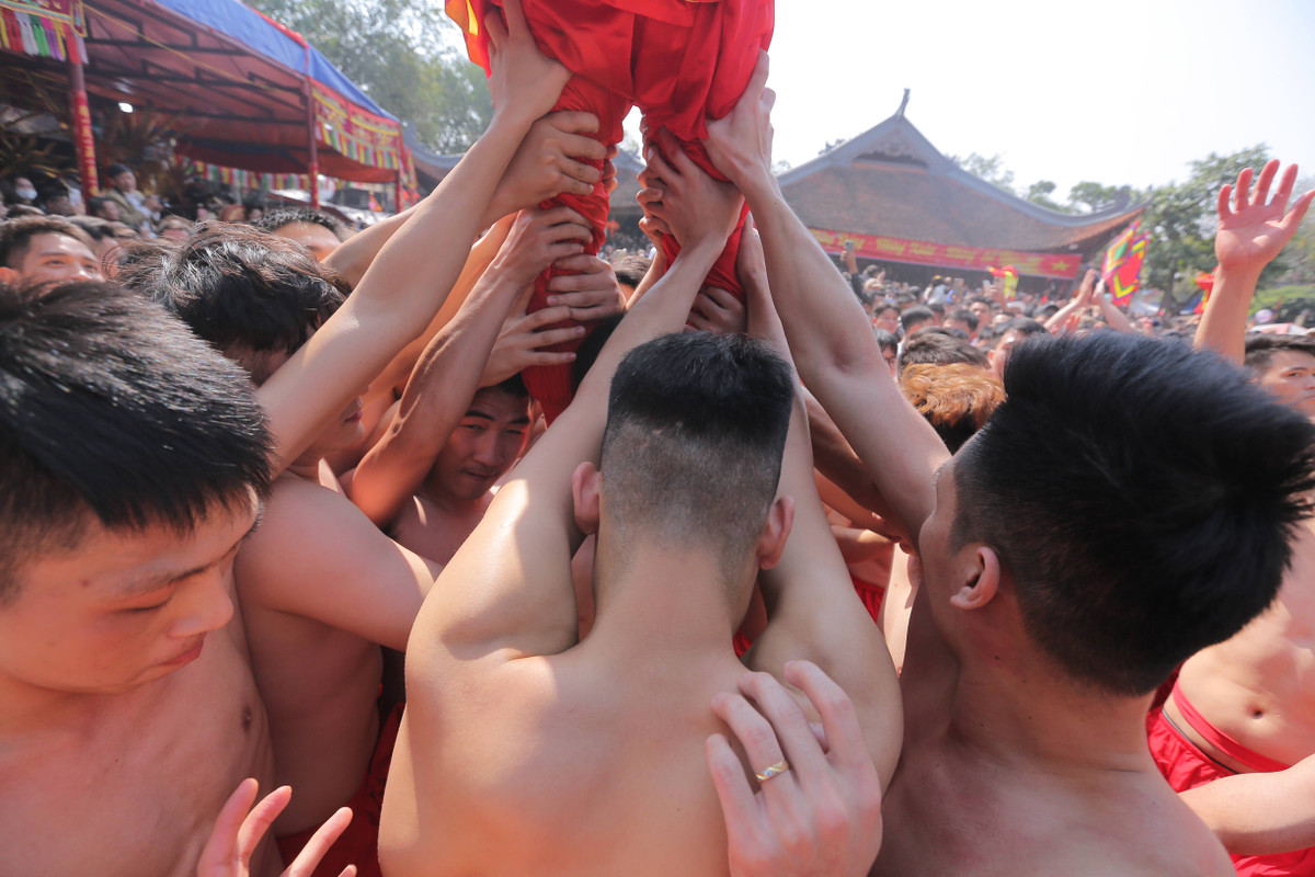 Lễ hội rước pháo Đồng Kỵ được Bộ Văn hóa, Thể thao và Du lịch công nhận là di sản văn hóa phi vật thể quốc gia năm 2016.