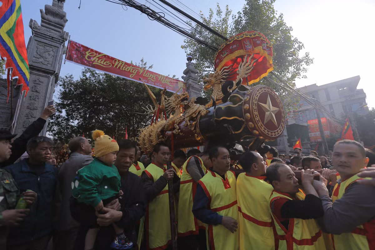 Theo đại diện Ban Tổ chức, Lễ hội rước pháo Đồng Kỵ gồm 2 phần chính gồm: Rước pháo và rước Ông đám với các nghi thức truyền thống, trang trọng.