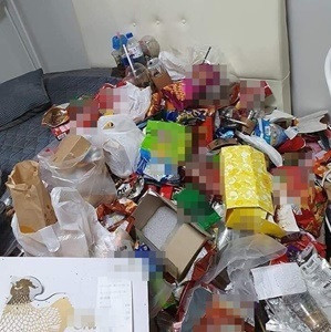 Cộng đồng mạng không còn lạ trước những câu chuyện “bóc phốt” khách thuê trọ ở bẩn. Nhưng mỗi lần xuất nó lại trở thành tâm điểm chú ý của nhiều người.