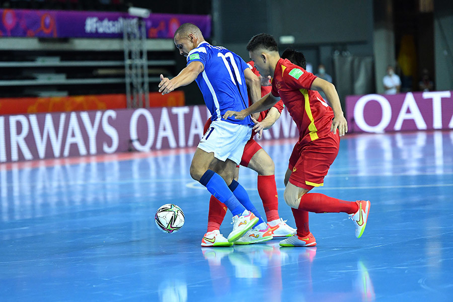 Nói về bàn thắng của Khổng Đình Hùng, HLV Phạm Minh Giang cho rằng pha lập công này giúp toàn đội có thêm nhiều sự tự tin cho những trận đấu sắp tới.