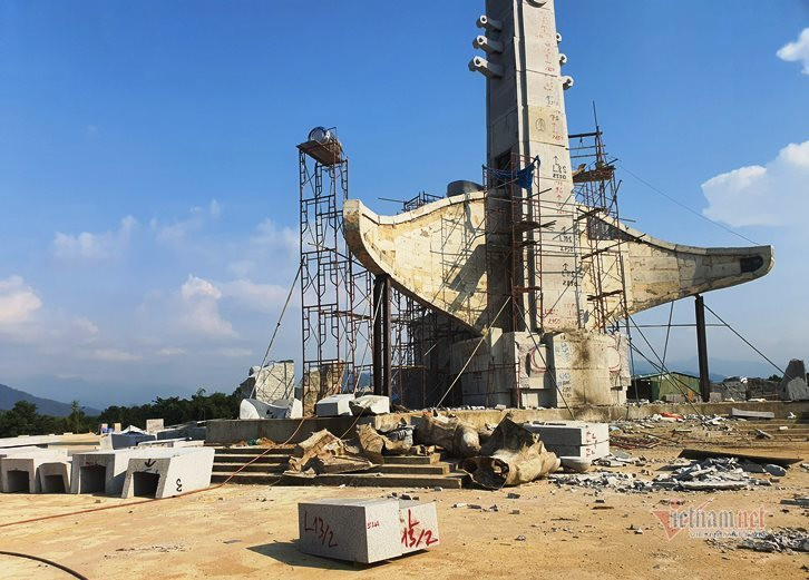 Huyen ngheo san ui ngon doi, xay tuong dai 14 ty-Hinh-10