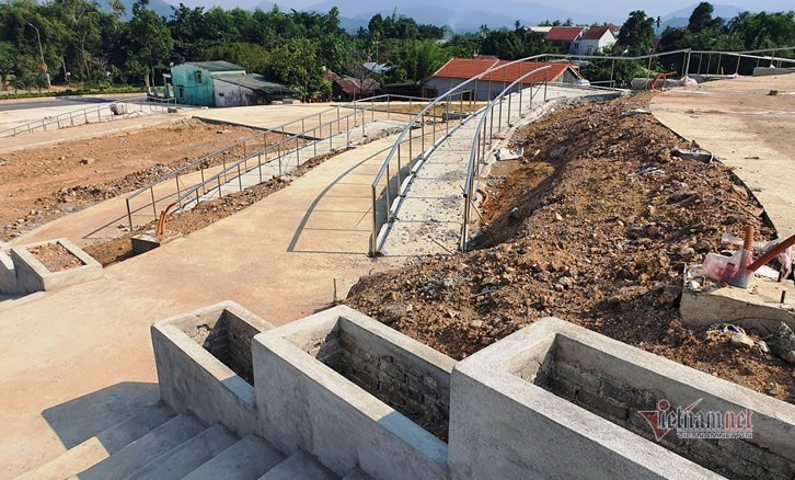 Huyen ngheo san ui ngon doi, xay tuong dai 14 ty-Hinh-7