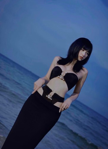 Đã rất lâu không còn hoạt động trong showbiz, nhưng mỗi lần xuất hiện trên mạng xã hội, Tâm Tít vẫn nhận được khá nhiều người quan tâm, thu hút hàng nghìn lượt tương tác không kém gì sao Việt nổi tiếng.