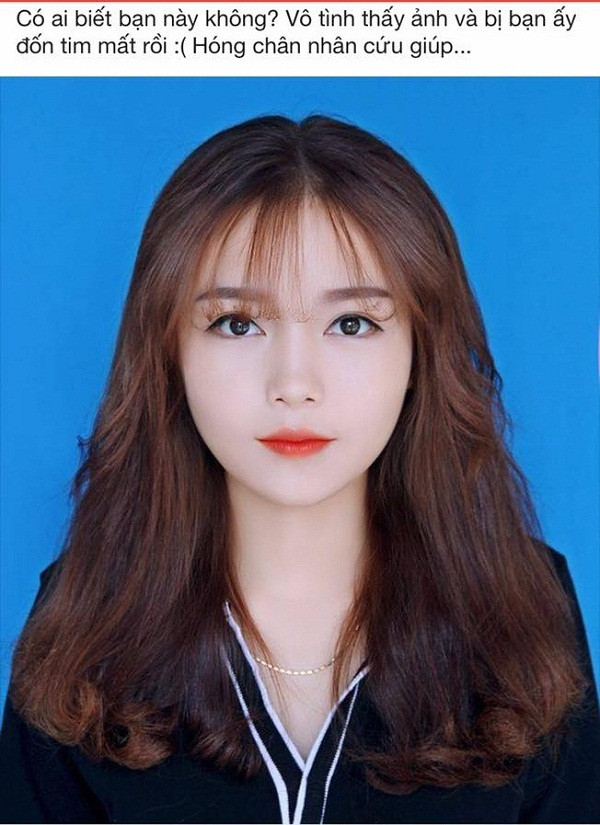Nguyễn Thị Thanh Nga, sinh năm 1999, hiện tại cô nàng học tại trường đại học kinh tế và quản trị kinh doanh tại Thái Nguyên. Sở hữu tấm ảnh thẻ được dân mạng truyền tay, cô nàng này bỗng chốc nổi tiếng.