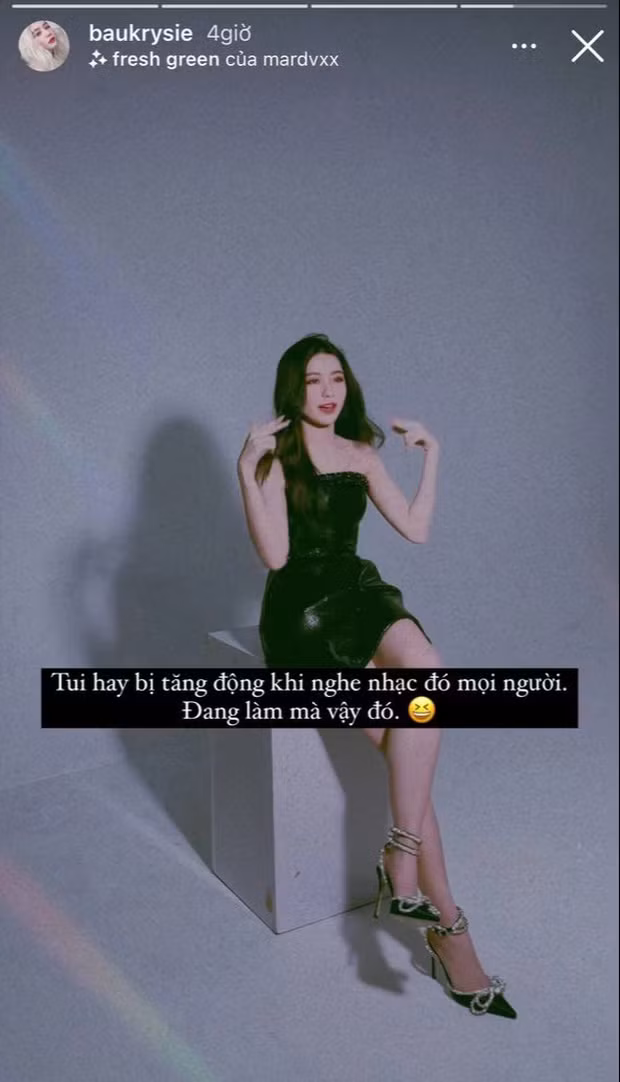 Điểm nhấn trong bức ảnh của hot girl Bâu chắc chắn chính là đôi chân dài đã dài lại còn thon.