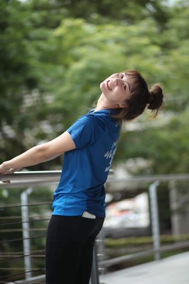 Phụ công xinh đẹp từng 1 lần được hưởng hương vị vô địch Thailand League vào năm 2015-2016, thời điểm cô đang đầu quân cho Bangkok Glass.