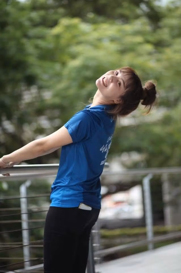 Phụ công xinh đẹp từng 1 lần được hưởng hương vị vô địch Thailand League vào năm 2015-2016, thời điểm cô đang đầu quân cho Bangkok Glass.