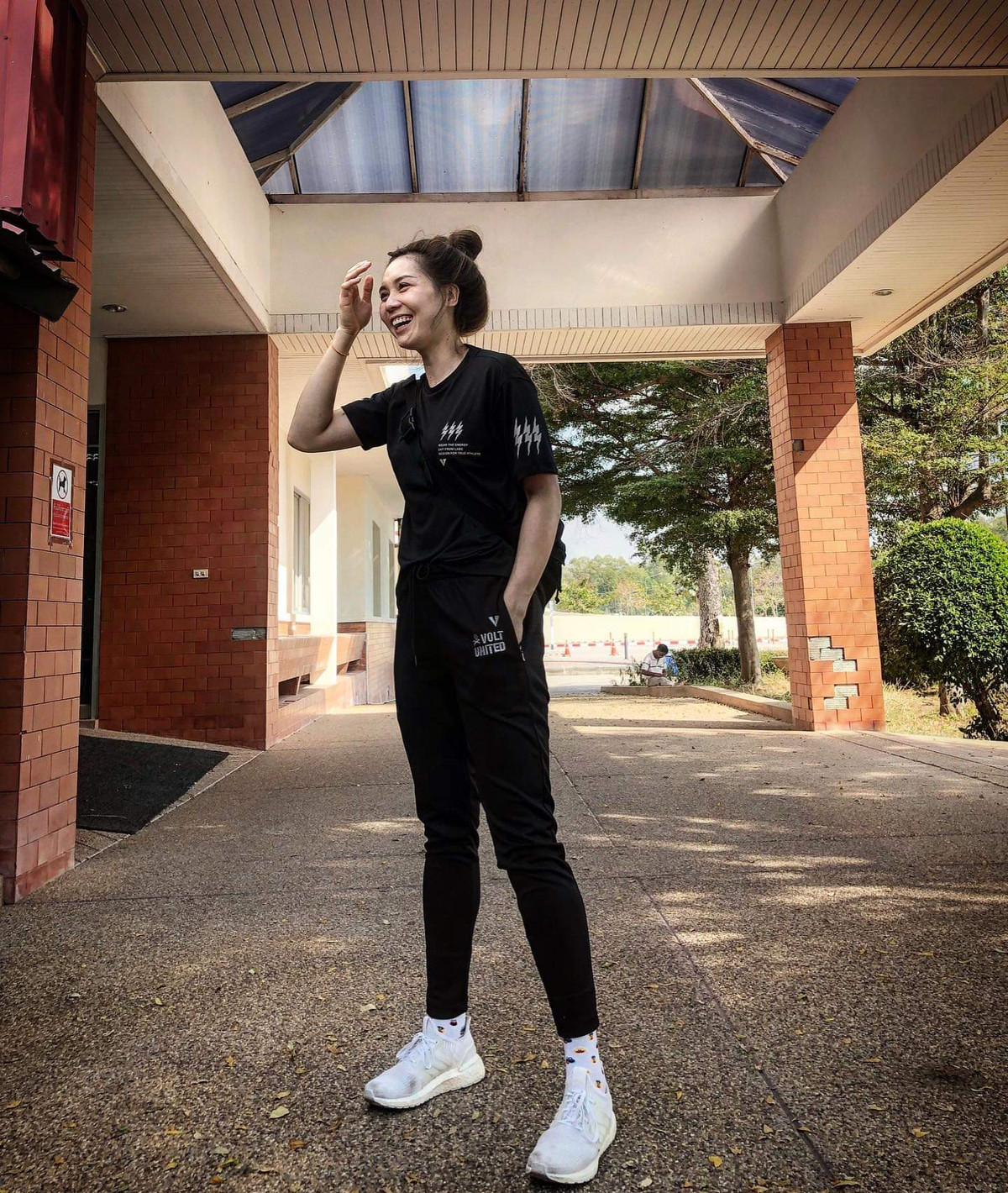 Người đẹp Promrat đến từ tỉnh Phitsanulok (Thái Lan), cô đã và đang thi đấu cho 5 CLB tại giải bóng chuyền nữ giải VĐQG Thái Lan.