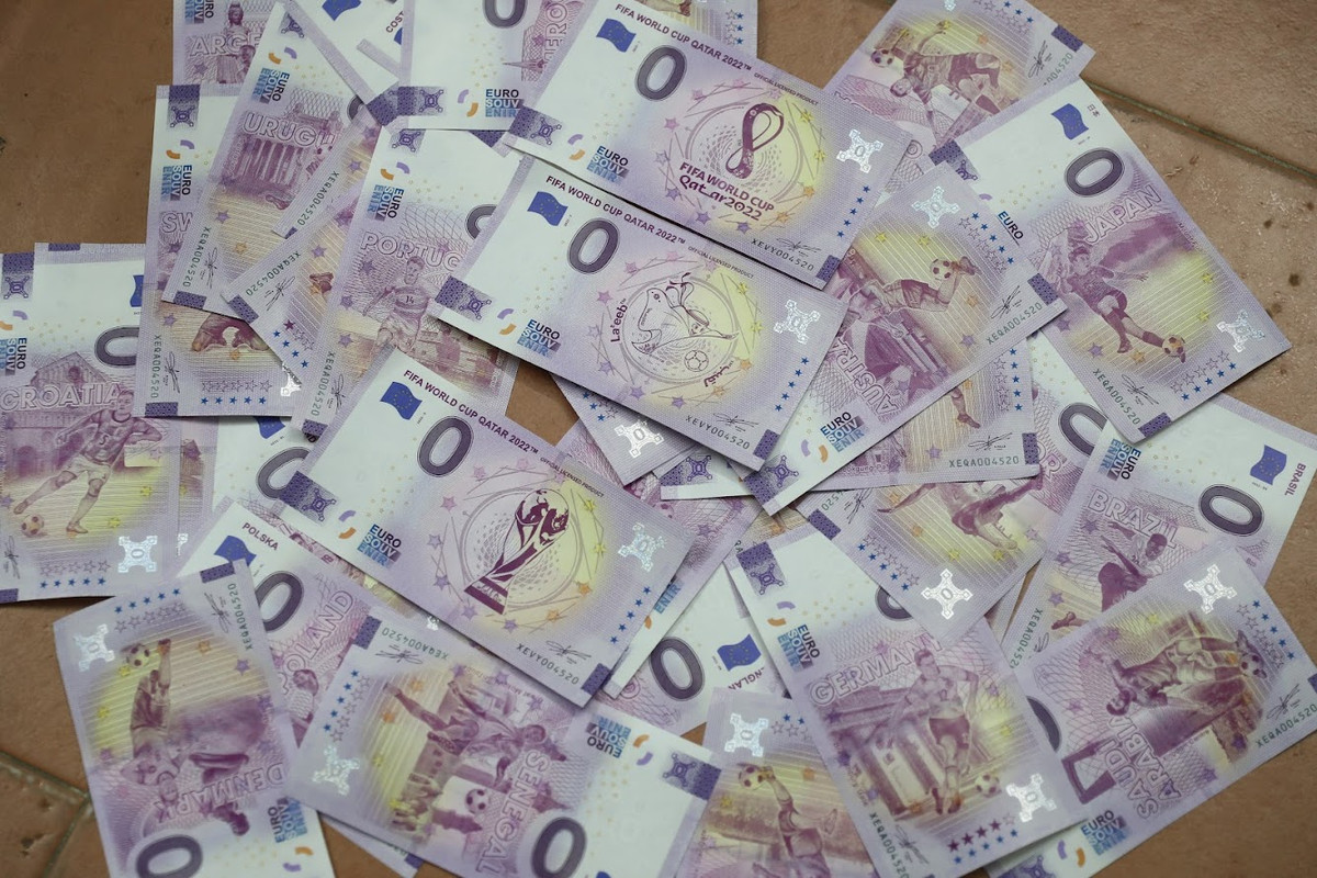 Lễ khai mạc World Cup 2022 sẽ diễn ra vào lúc 19 giờ tối ngày 20/11 ( tức 23 giờ tối theo giờ Việt Nam). Sau lễ khai mạc sẽ là trận đấu mở màn giữa chủ nhà Qatar và đội tuyển Ecuador diễn ra trên SVĐ Al Bayt.