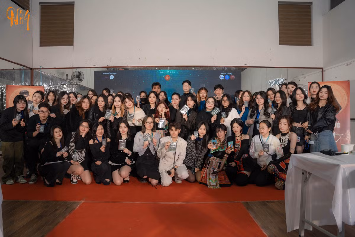 Sinh vien HV TTNVN mang van hoa dan toc vao thoi trang-Hinh-4