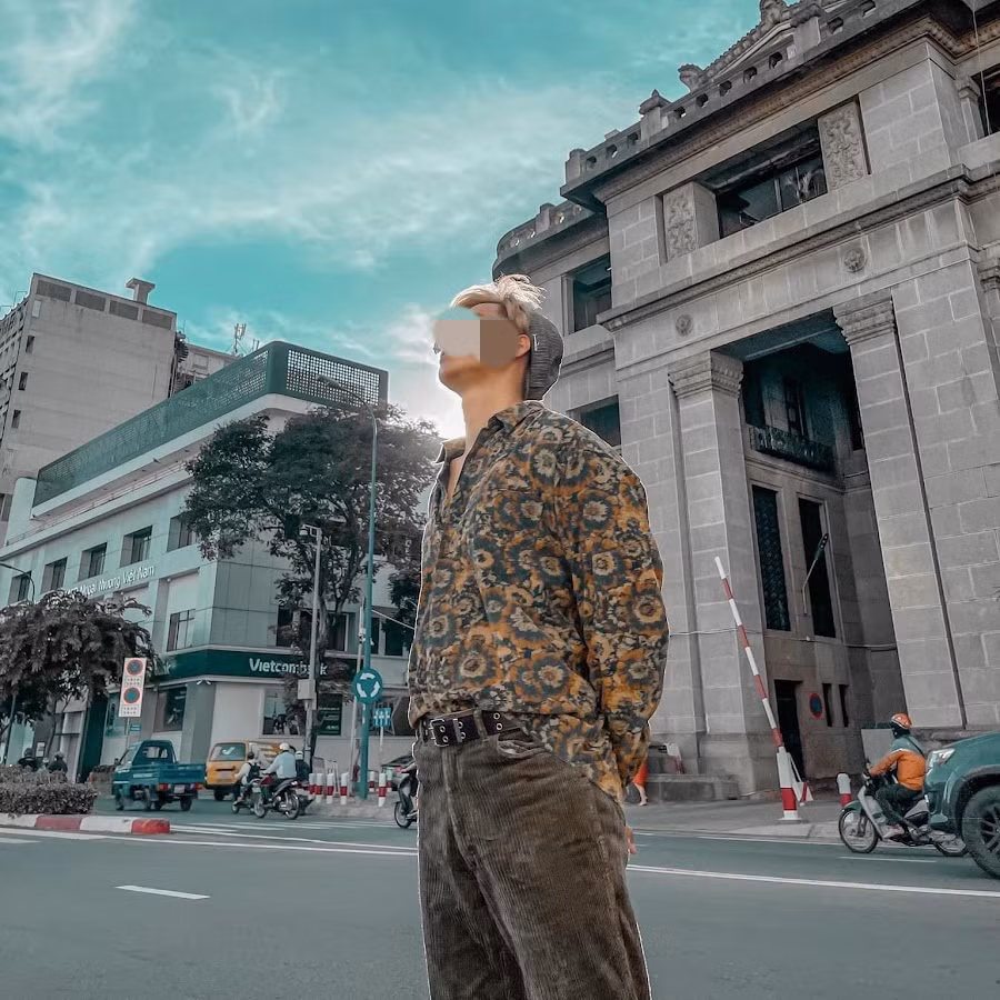 Hiện tại, vẫn chưa rõ chính xác ai là người đăng bài nhưng netizen đã tràn vào và bày tỏ quan điểm của mình.