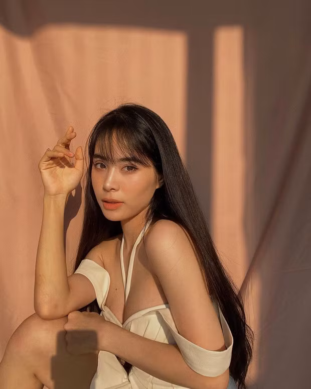 Tuy nhiên mới đây, ca nương Kiều Anh lại khiến mọi người bật cười khi chia sẻ một khoảnh khắc vô cùng hài hước đối lập với hình tượng bà chủ của mình.