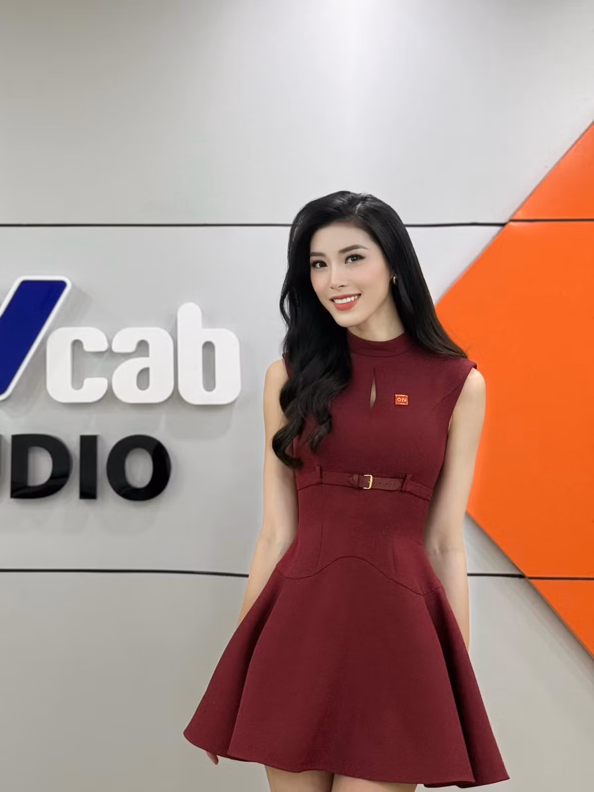 Xinh đẹp, tài năng và dám thử thách là những điều mà khán giả nhận xét về nàng cựu hoa khôi bóng chuyền Đặng Thu Huyền.