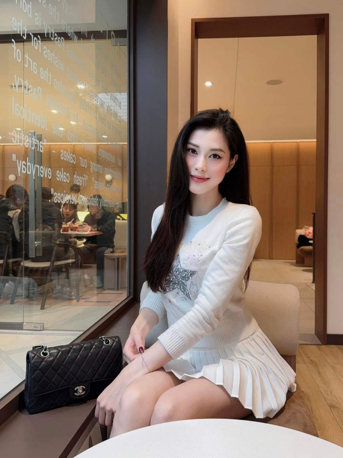 Với gương mặt ưa nhìn cùng cơ thể khỏe khoắn, Đặng Thu Huyền luôn có sức hút riêng.