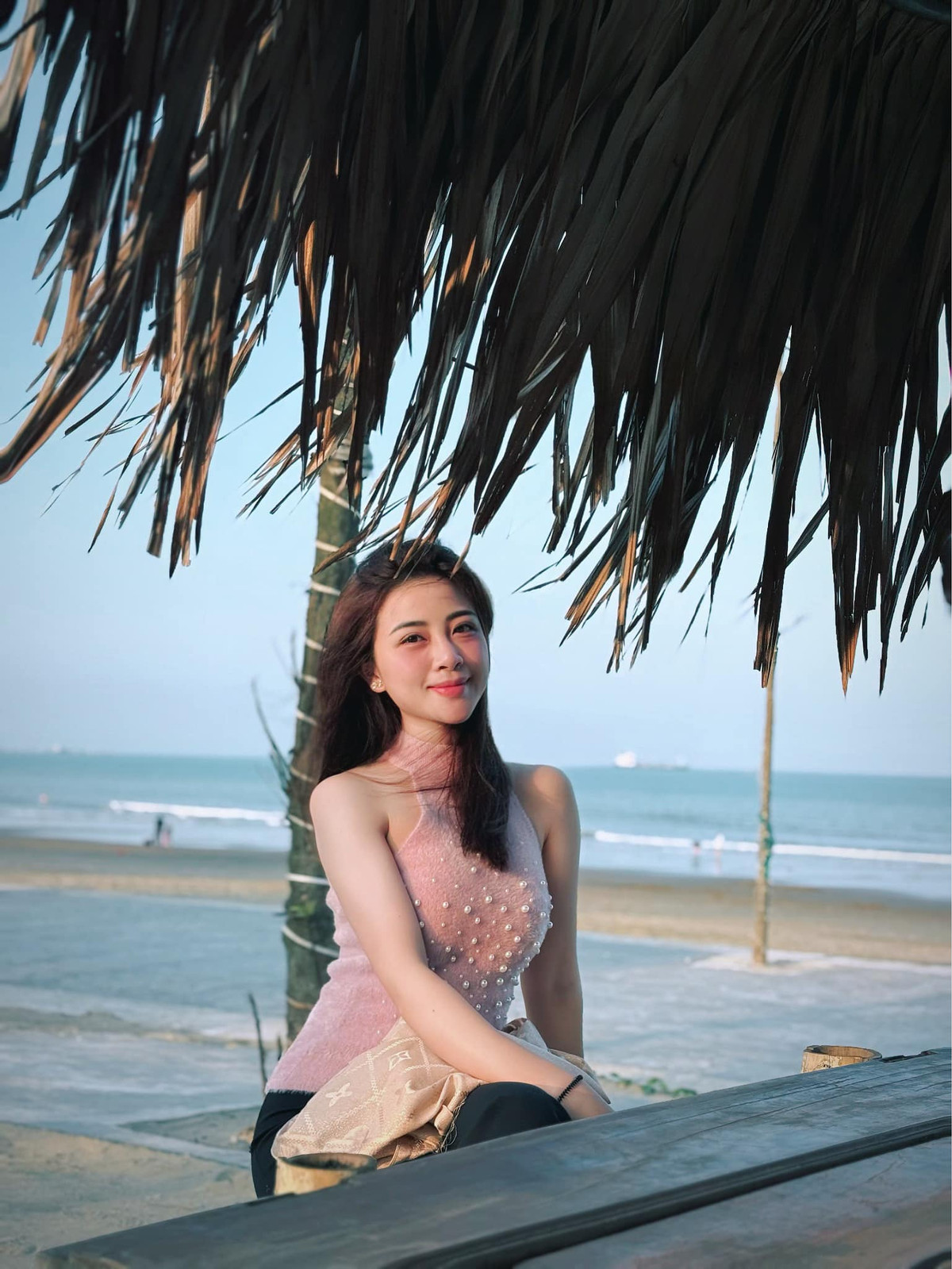 Gương mặt đẹp của Võ Nhật Linh.