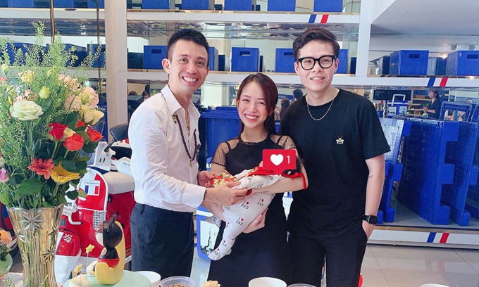 Sau khi kết hôn, được ít lâu, nữ rich kid nổi tiếng TP HCM đã hạ sinh bé gái đầu lòng có tên là Jayden Nguyễn Phạm (Tít) vào ngày 16/04/2020.