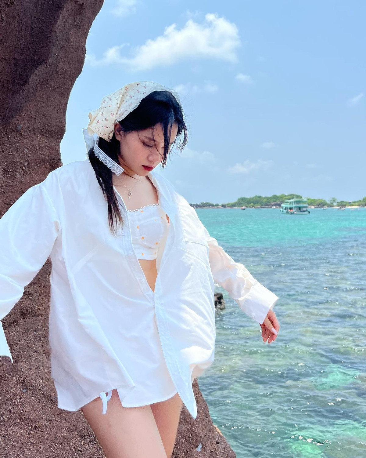 Sắc vóc của bạn gái Nhâm Mạnh Dũng được nhận xét không thua kém bất kể hot girl nổi tiếng nào của showbiz Việt.