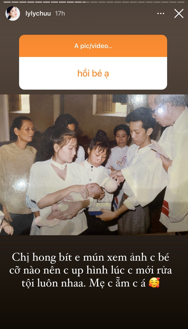 Trong lúc đu trend hỏi đáp bằng ảnh trên Instagram, hot girl Chù đã tiết lộ luôn nhan sắc thời trẻ của mẹ mình.