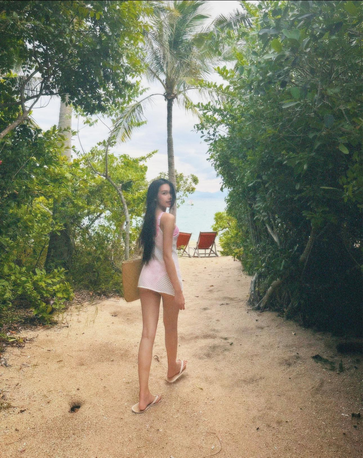 Mỗi lần xuất hiện vợ của Đoàn Văn Hậu đều khiến dân mạng phải xuýt xoa vì nhan sắc ngọt ngào này.