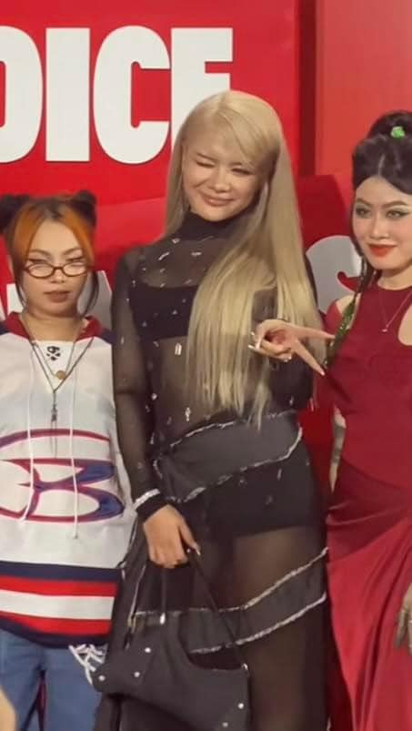 Mới đây dân mạng bất ngờ chia sẻ loạt ảnh ghi lại nhan sắc thật của Xuân Ca khi không qua các lớp filter.